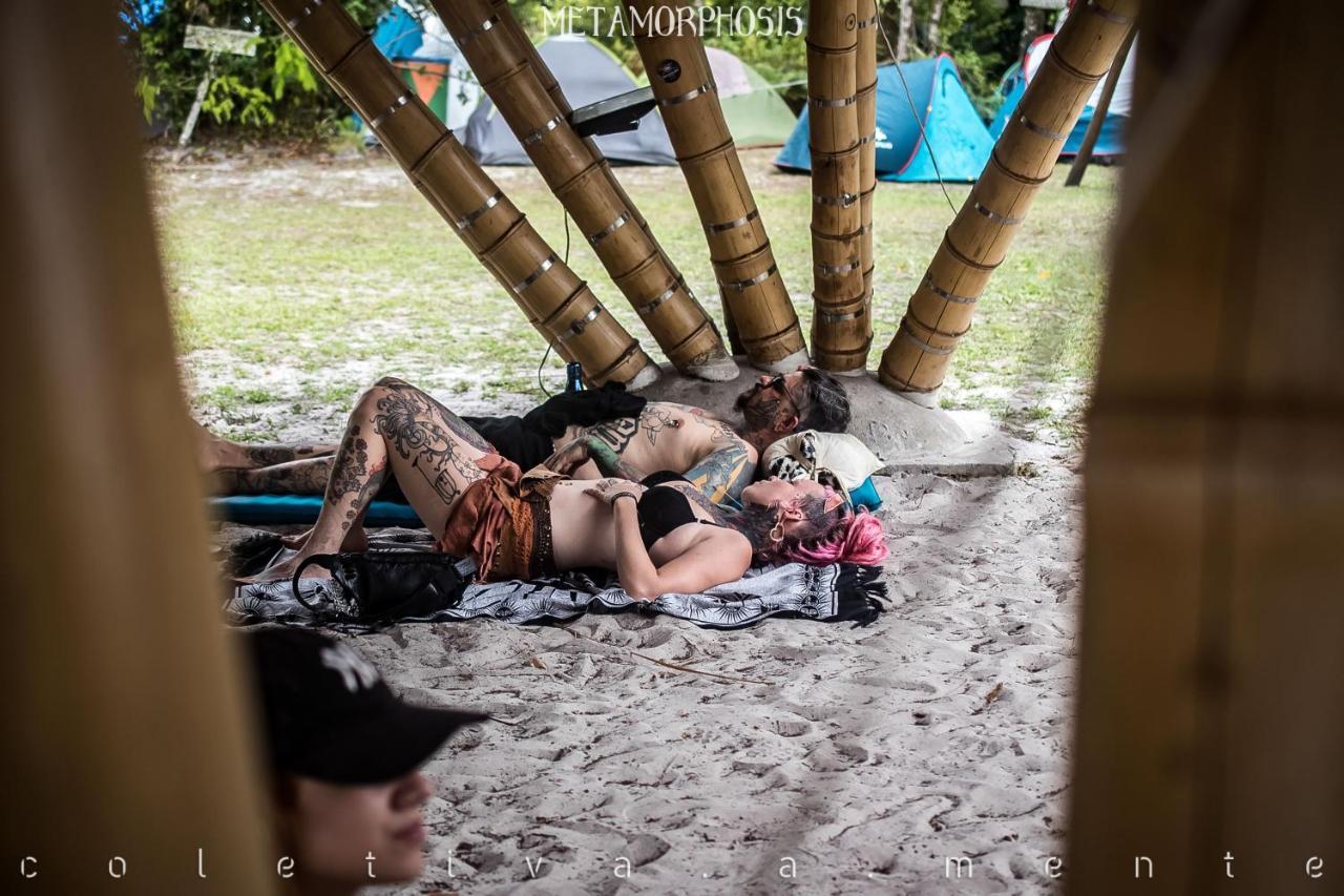 Namaste Pousada E Camping กานาเนยา ภายนอก รูปภาพ